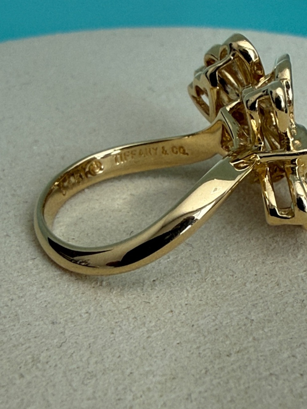 Tiffany & Co. 18k gold Butterfly ring - Picture 8 of 16